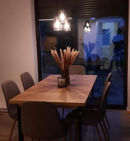 Domek Oslonin Сasa de vacaciones Oslonin