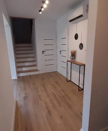 Holiday home Domek Oslonin